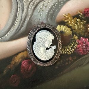Antique Black and White Cameo Brooch